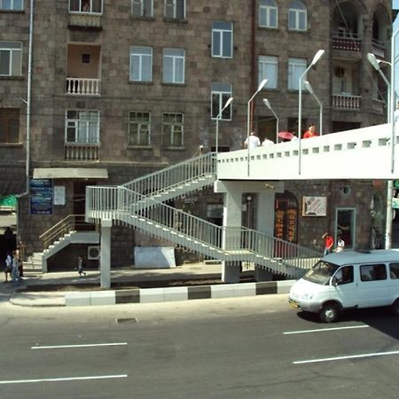 Sunny Apartment In The Center يريفان المظهر الخارجي الصورة