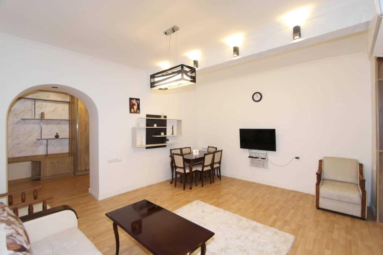 Sunny Apartment In The Center يريفان المظهر الخارجي الصورة