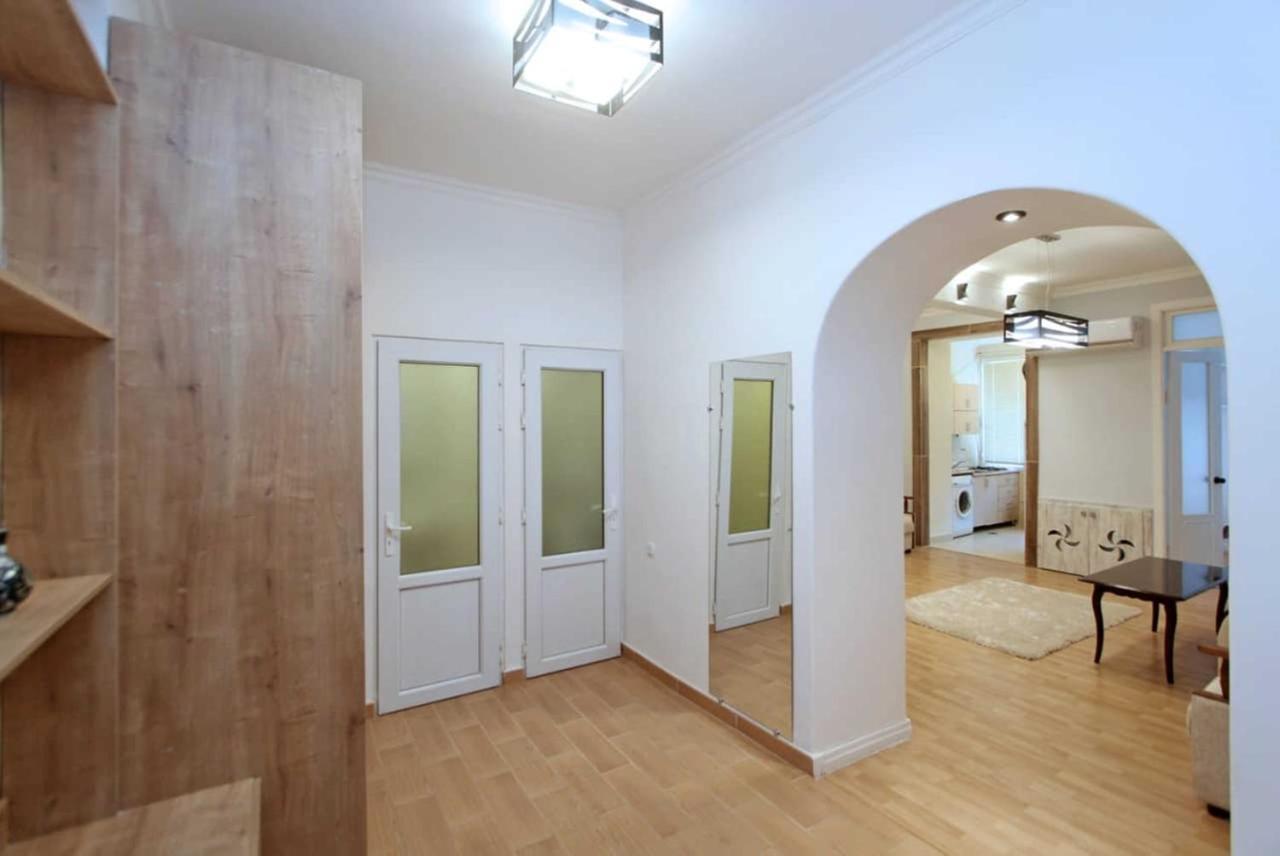 Sunny Apartment In The Center يريفان المظهر الخارجي الصورة